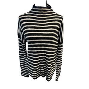 Women’s Express Wool/Mohair Blend Sweater. Size Medium